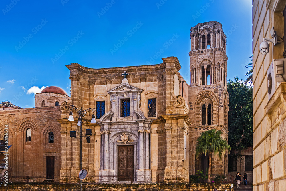 Altstadt von Palermo mit Santa Maria dell'Ammiraglio