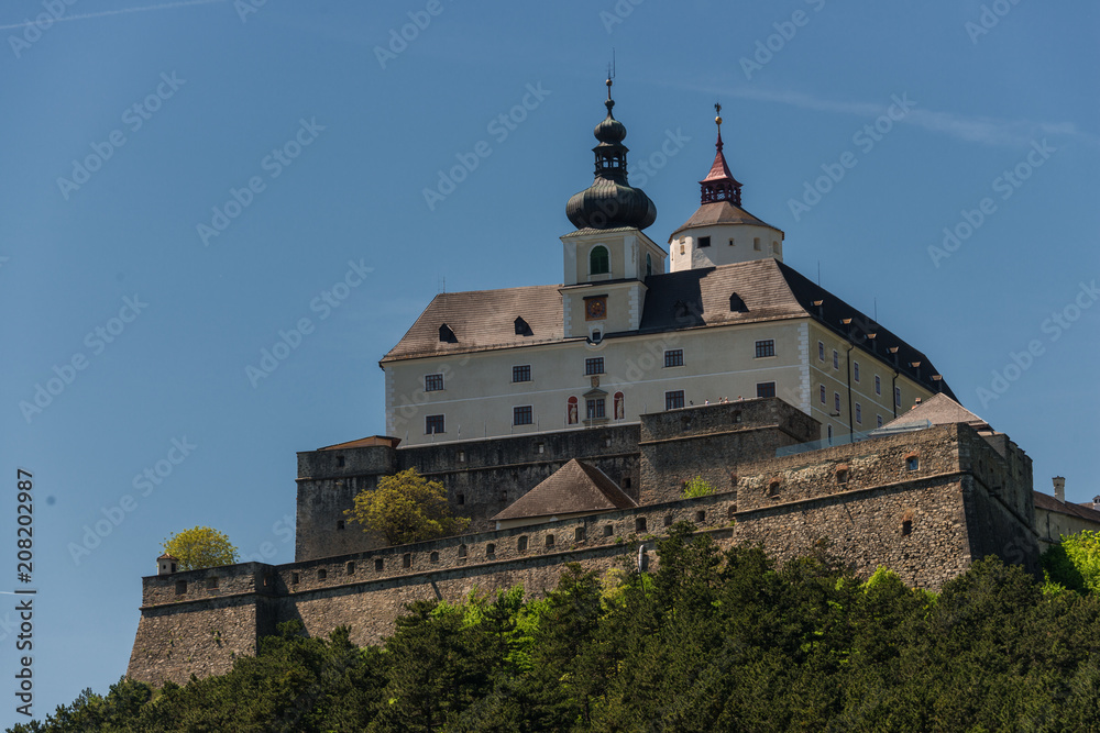 Burg Forchtrenstein im Burgenland