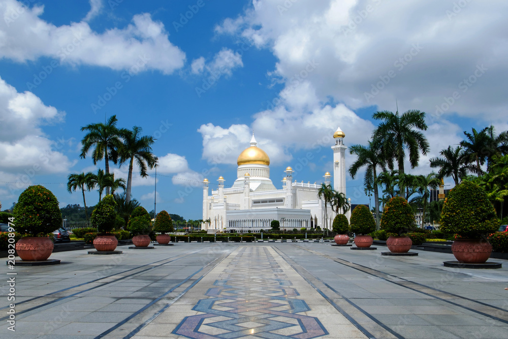 Sultan Omar Ali Saifuddien Mosque, Brunei.