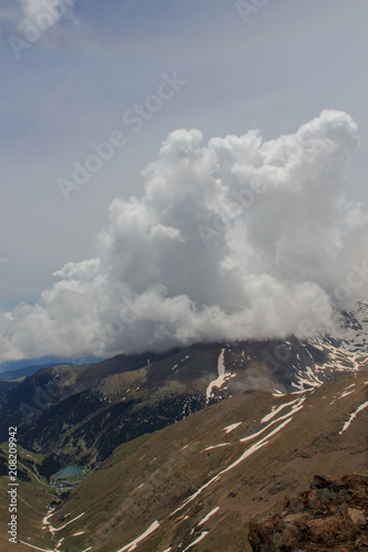 The different views and textures on the rise to the Noufonts photo