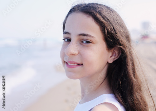 |1２ year old little girls naked1985　女児　ヌード写真集 