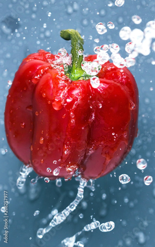 red pepper vegetables making splash in water
