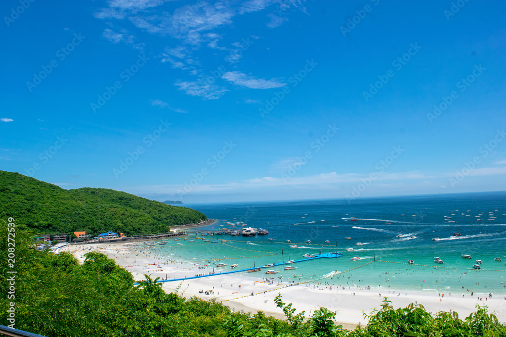 Koh Larn island tropical beach in Pattaya city, Chonburi Thailand.