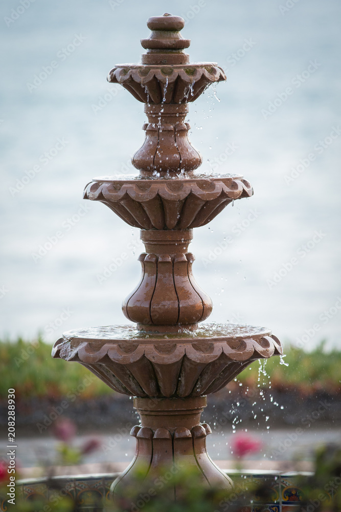 Naklejka premium fountain by ocean 1