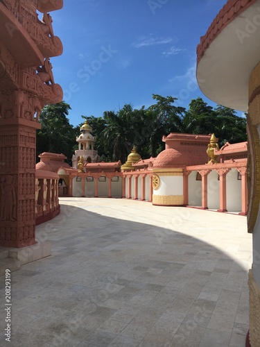 Buddha University (3)
