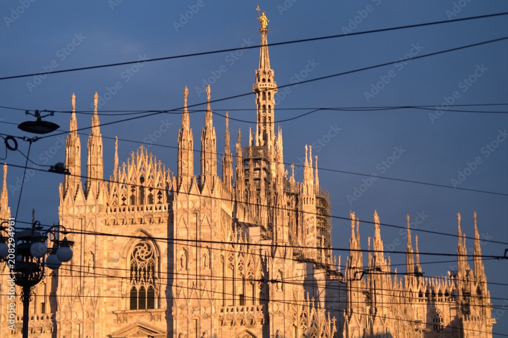 Milano,Duomo,architettura,gotico,marmo,religioso