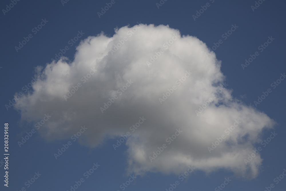 Obraz premium Isolated View of Fluffy White Clouds Against Vivid Blue Sky