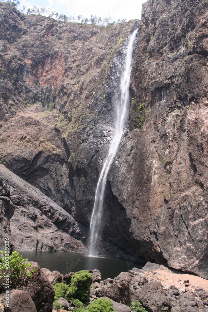 Obraz premium Wallaman Falls, Girringun National Park, Queensland, Australia