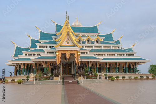 Bilde på lerret wat Pa Phu Kon Udon Thani in the Isan in Northeast Thailand.