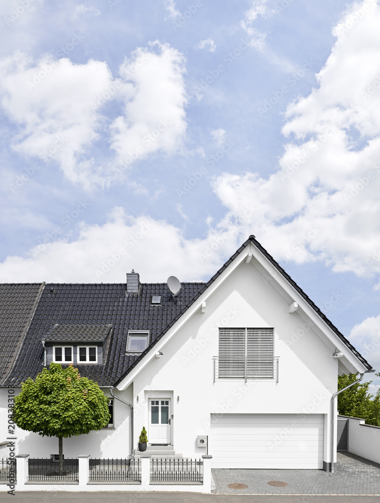 Germany, Cologne, white new built one-family house Germany, Cologne, white new built one-family house
