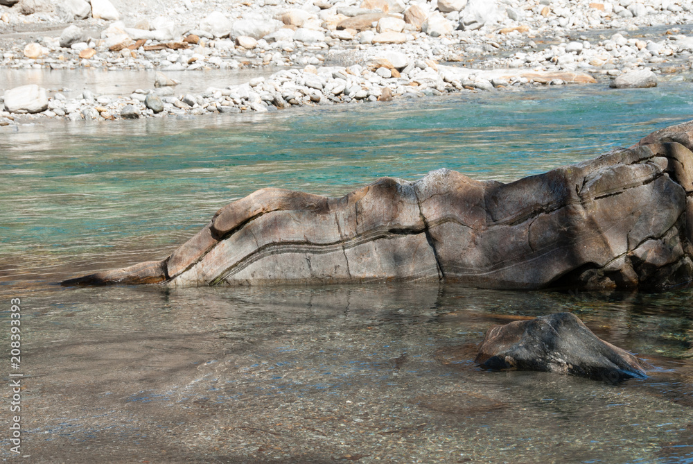 Fototapeta premium Wasser und Stein