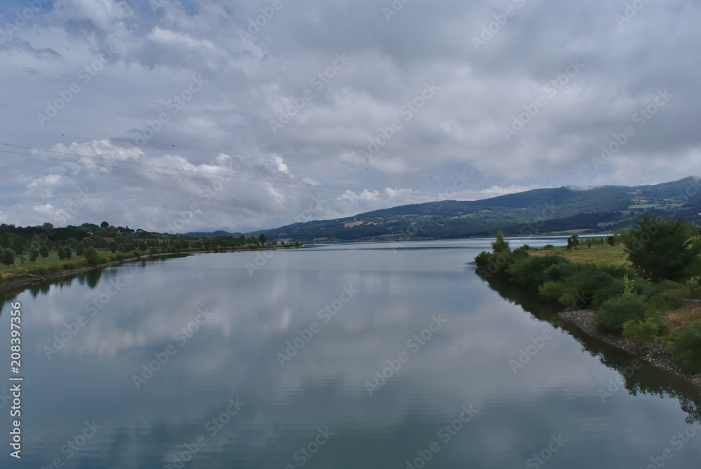 Lago del bilancino Toscana