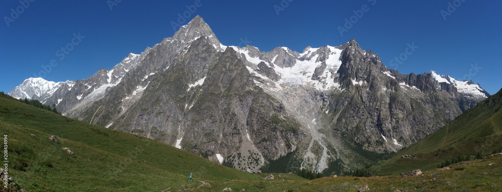 Alpy, Włochy, Tour du Mont Blanc - wzdłuż  masywu Mont de la Saxe