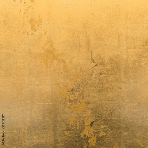 Gold-plated surface with gold leaf