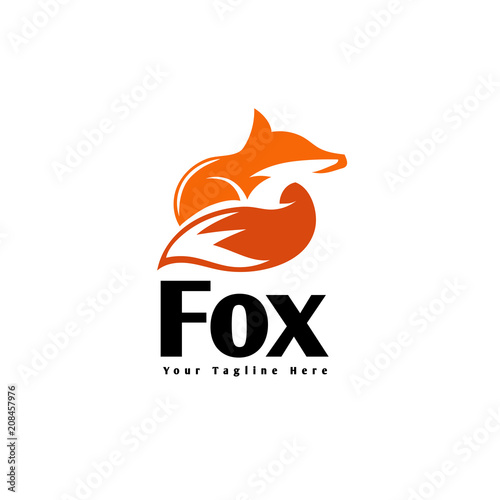 circle Sitting fox extracted looking logo