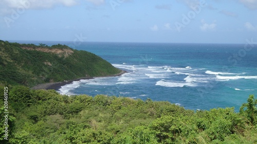 St. Kitts und Nevis, Bucht und Strand in der Karibik