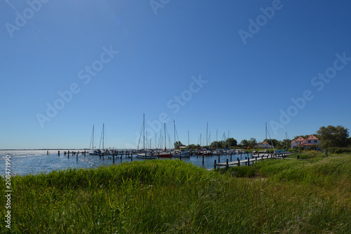 Romantischer kleiner Hafen zwischen Vitte und Kloster  Insel Hiddensee 