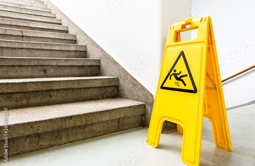 Cuadro en lienzo caution slippery surface sign