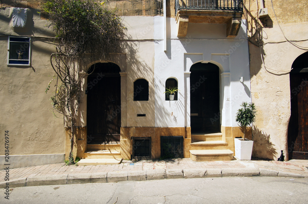 Fototapeta premium Houses of Birkirkara, Malta