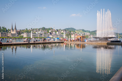 Vue générale du port de Lucerne photo