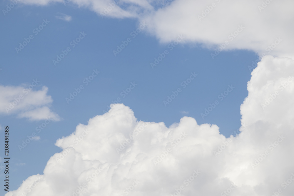 Blue sky and detailed clouds in a backgorund Blue sky and detailed clouds in a backgorund