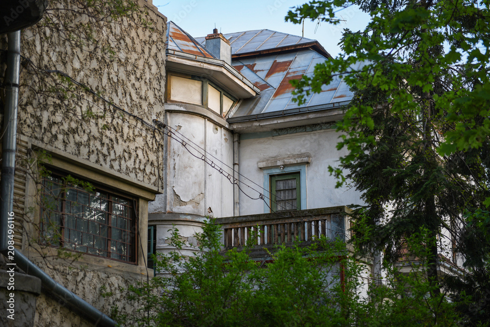 Bucharest view - Historical buildings and vegetation in Cotroceni neighbourhood