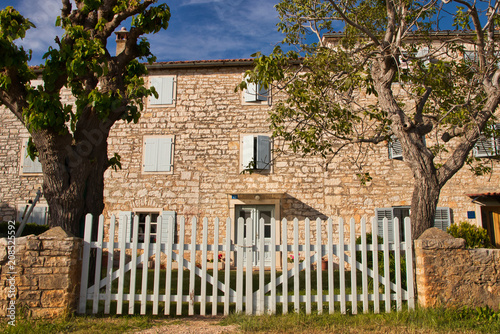 Altes Haus aus Steinen