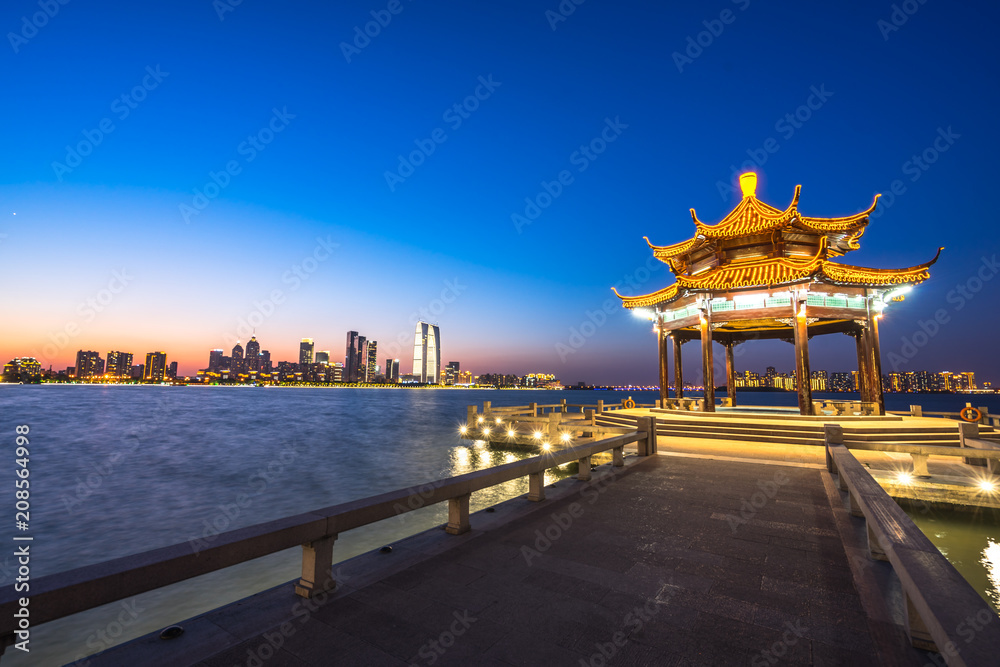 Fototapeta premium panoramic city skyline in urban