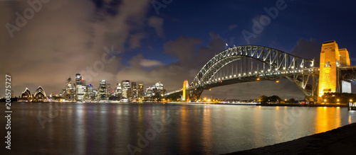 Australien, Sydney, Skyline vom Milson Point © pitsch22