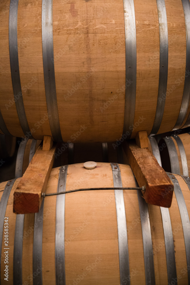 Barrique di legno per il vino