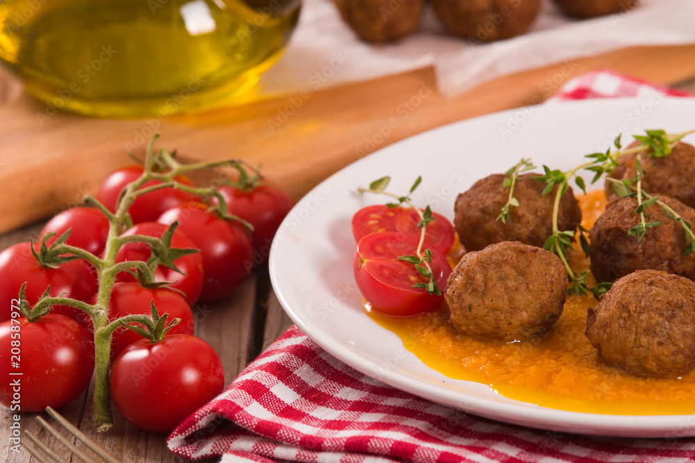 Meatballs with carrot purée. Meatballs with carrot purée.