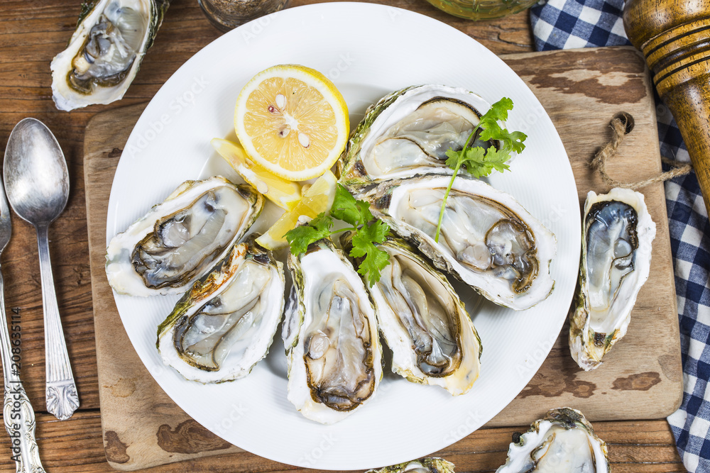 Roast oysters plate Roast oysters plate