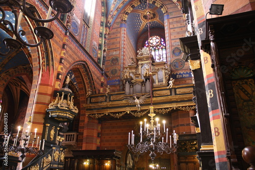 Basílica de Santa María en Cracovia, Polonia photo