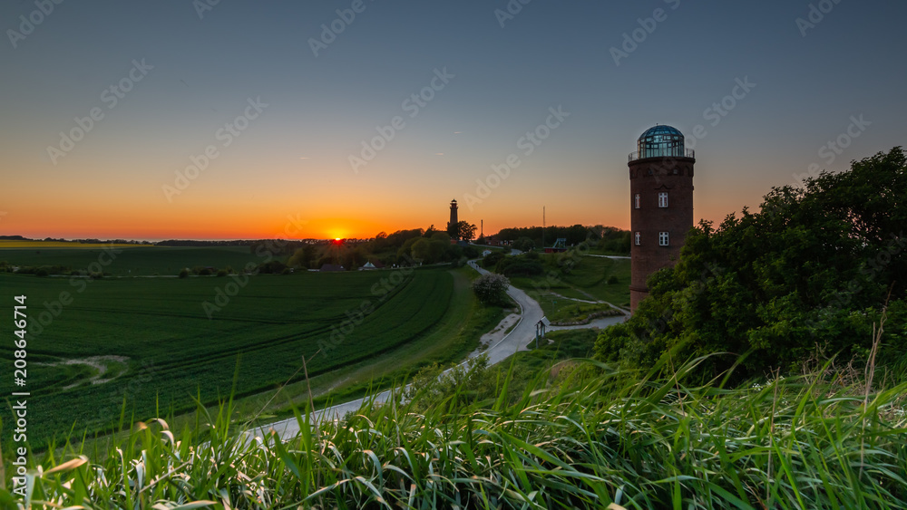Der alte Leuchtturm Kap Arkona auf der Insel Rügen. Sonnenuntergang an der Ostsee