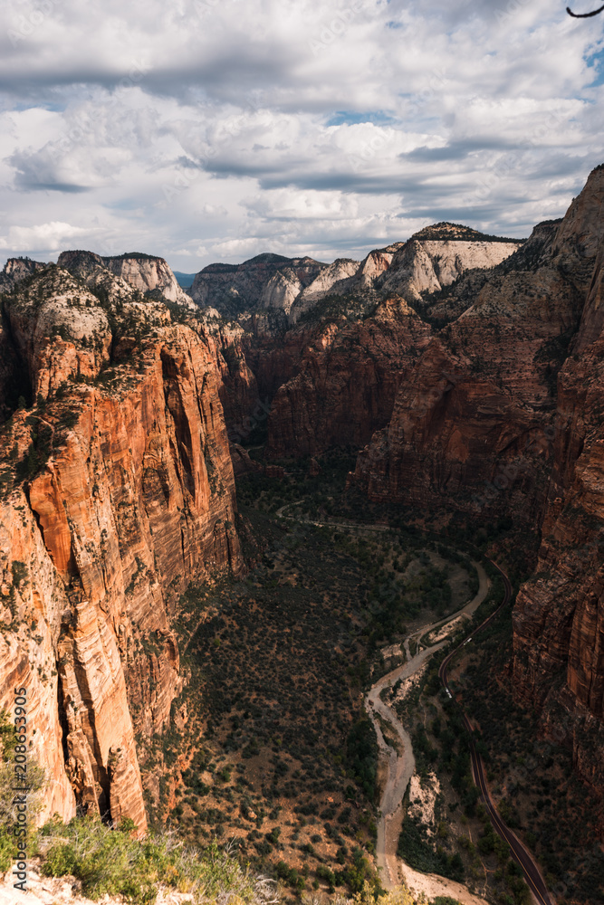 Zion national park: Scenic view of rock formations in Utah, USA