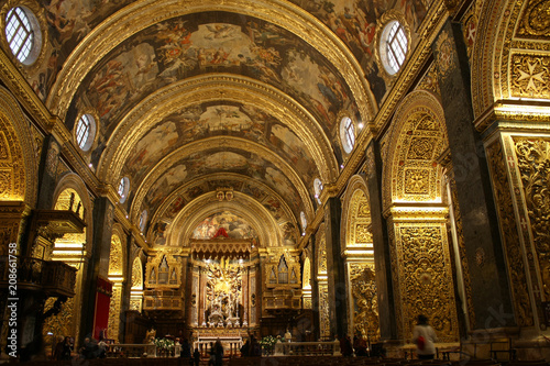 Co-Catedral de San Juan en La Valeta, Malta photo