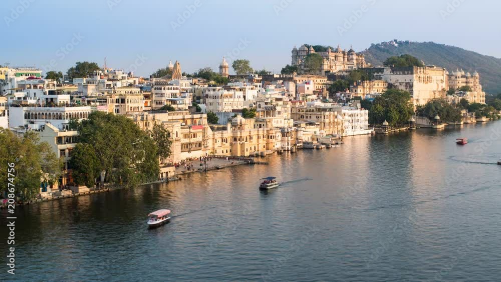 Lake Pichola and the City Palace in Udaipur, Rajasthan, India - 4K Timelapse