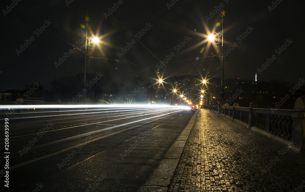 A look at the bridge at night with traffic