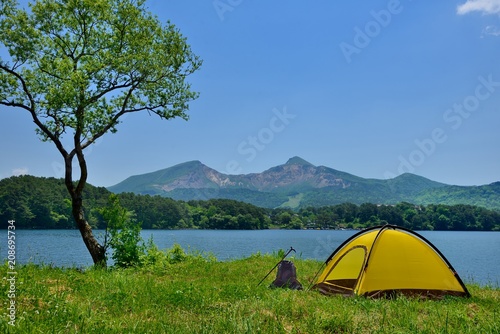 初夏の湖畔・キャンプ