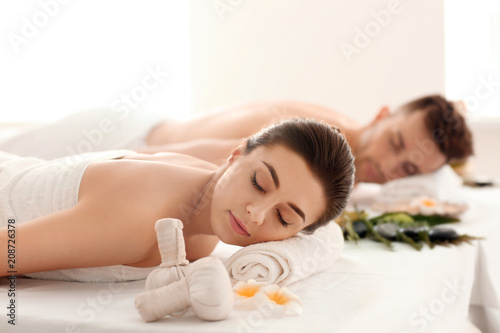 Young couple relaxing in sp...