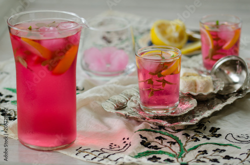 Fotografi Turkish delight and Turkish traditional ottoman Ramadan Sherbet