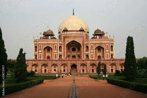 Humayan's Tomb, Delhi, India © Sam D'Cruz