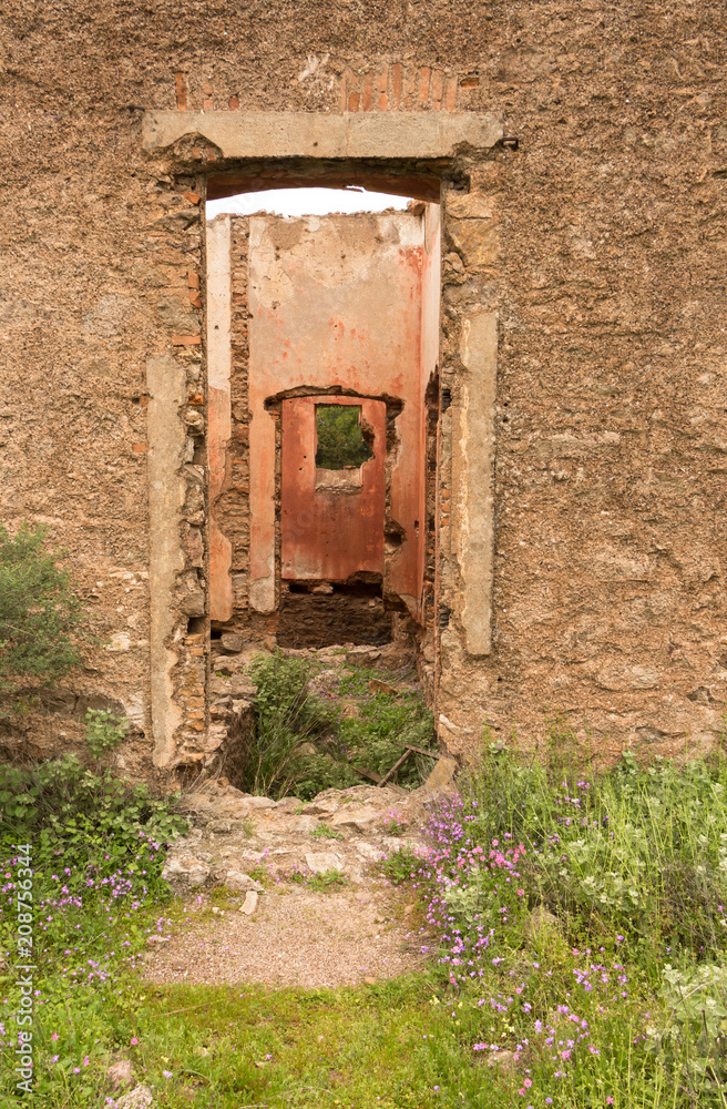 Old red brick/ stone walls of abandoned houses, background/ texture. Old red brick/ stone walls of abandoned houses, background/ texture.