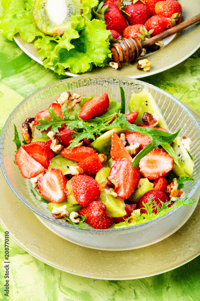 Vitamin salad with strawberry