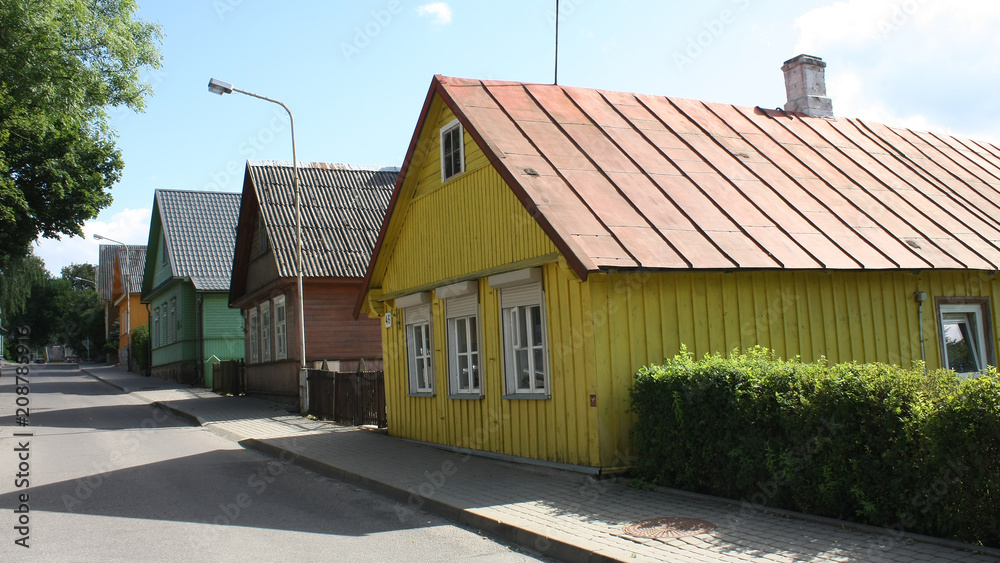 Calle Karaimu Gatve en Trakai, Lituania Calle Karaimu Gatve en Trakai, Lituania