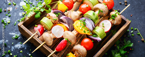 Raw vegetables on skewers © nikolaydonetsk