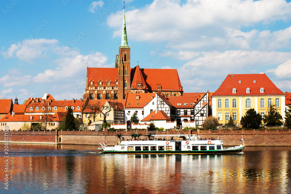 Obraz premium Wroclaw.Poland.View from Odra river.