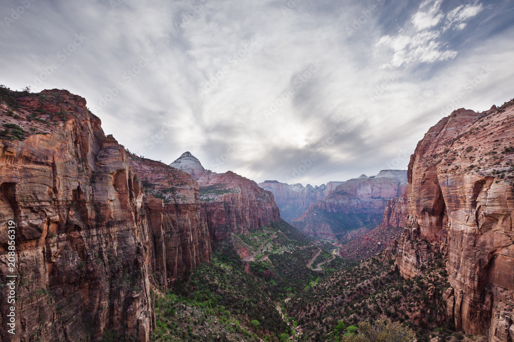 Zion National Park | Canyon Overlook