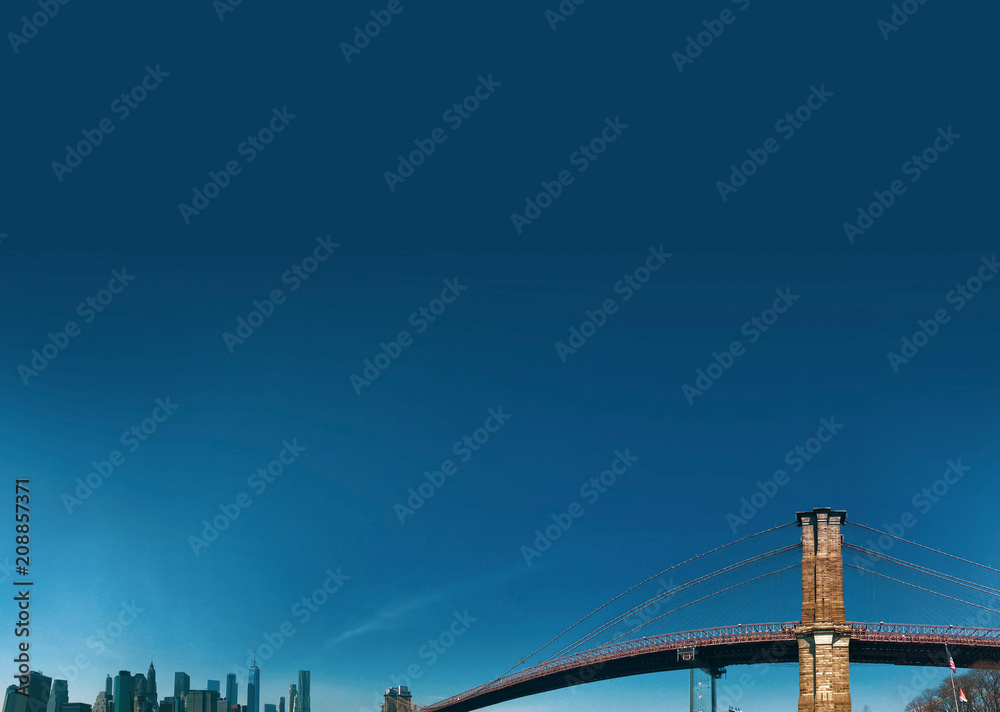 Fototapeta premium Large sky Brooklyn bridge Manhattan