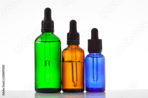 Cosmetic bottles with pipette